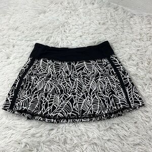 Lululemon Run: Pace Setter Skirt Pretty Palm Black Angel Wing / Black